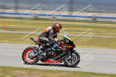 media/Apr-23-2022-Fastrack Riders (Sat) [[cb2d6ae73d]]/LEVEL 4/1PM TURN 6 OUTSIDE/